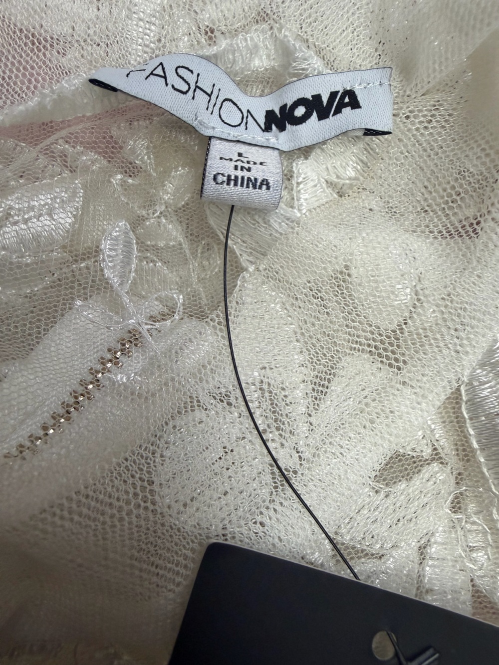 Fashion Nova Sheer Embroidered Lace Crop Top- Size L NWT - Picture 8 of 8
